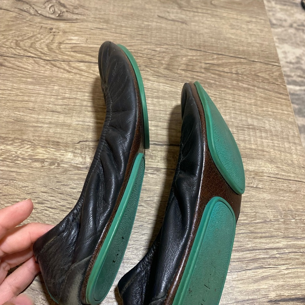 Tieks Black Leather Women's Ballet Flats - Picture 8 of 9